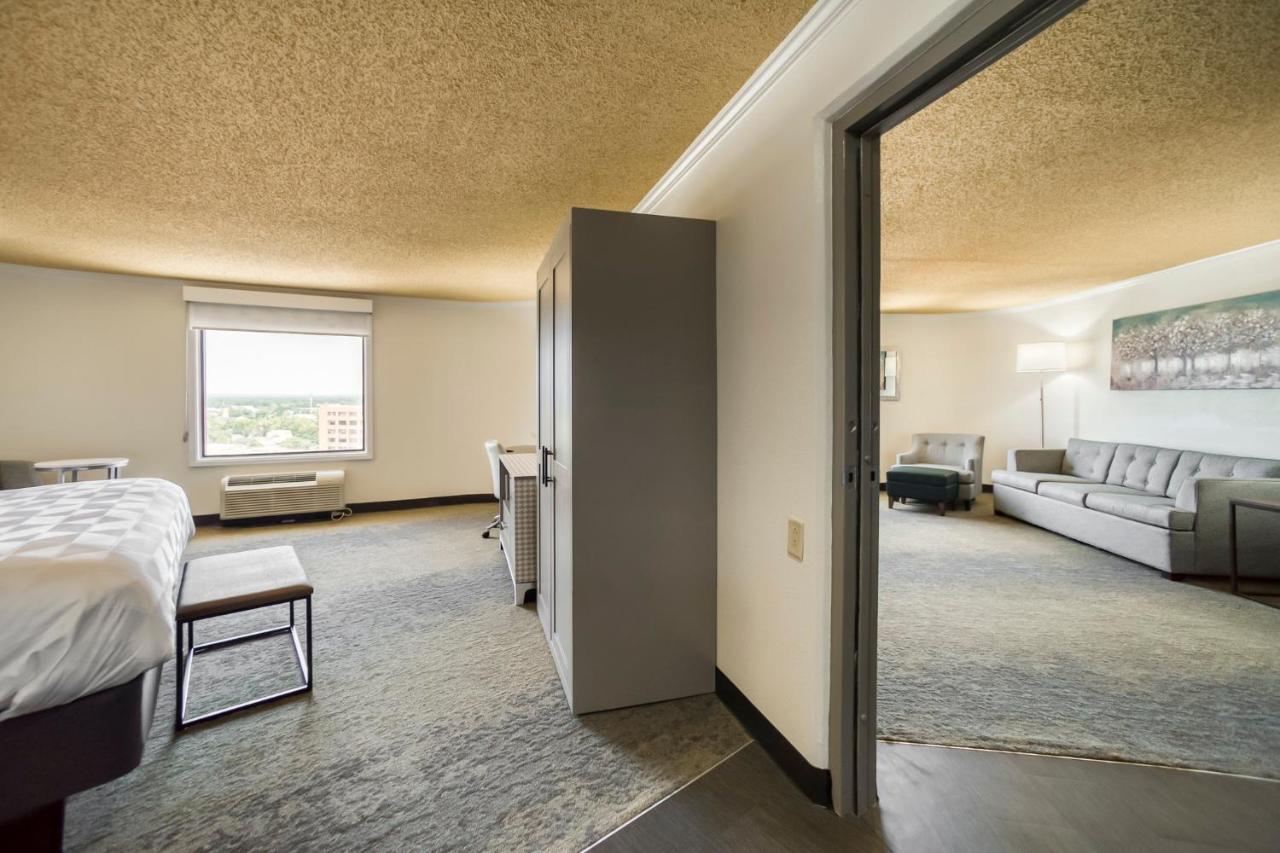 | Holiday Inn Mobile Downtown Historic District, an IHG Hotel