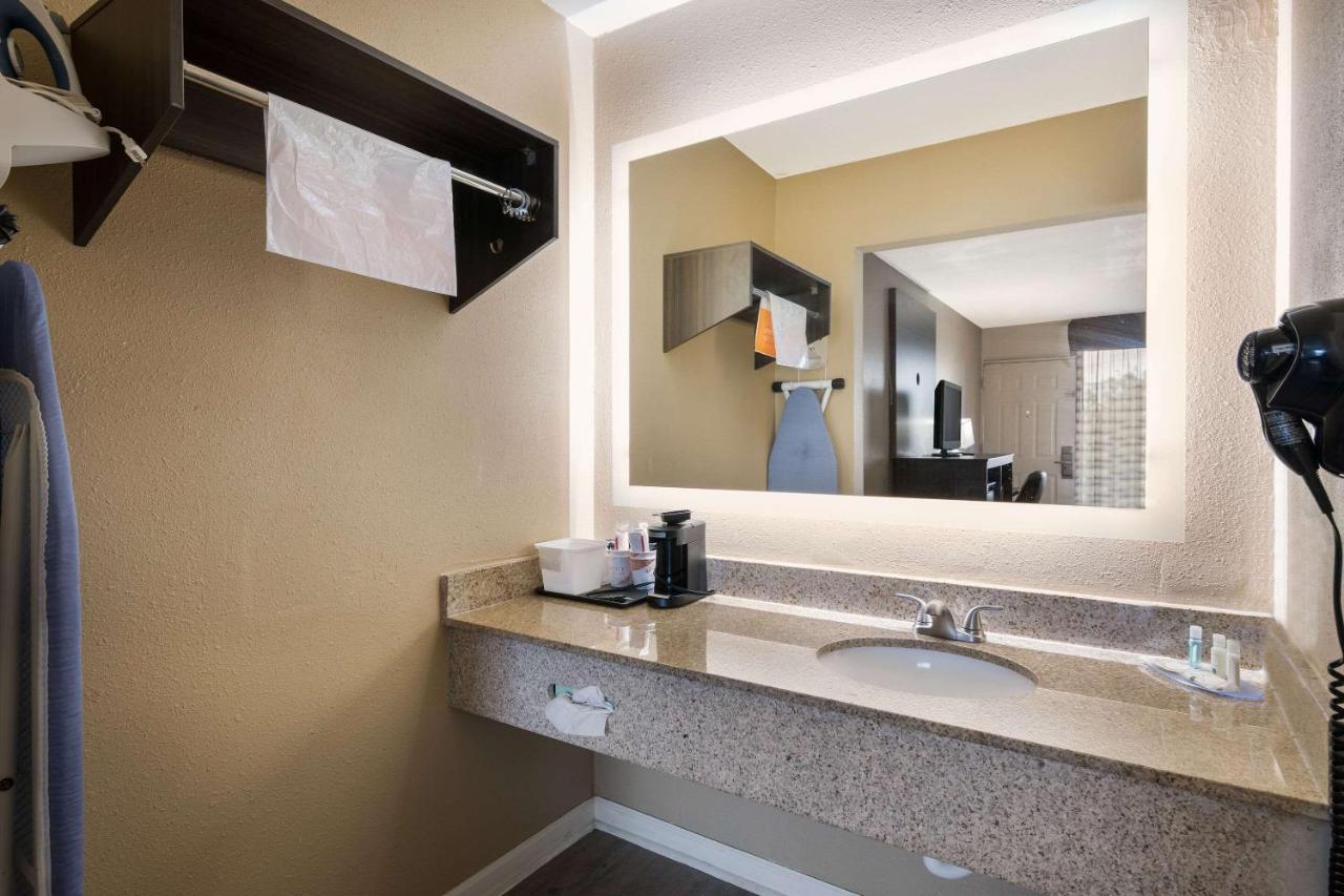 Standard Queen Room with Two Queen Beds - Non Smoking at Quality Inn