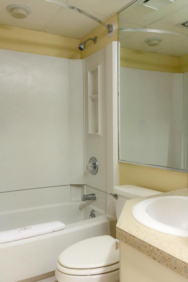 Two-Bedroom Suite at Schooner II Beach and Racquet Club