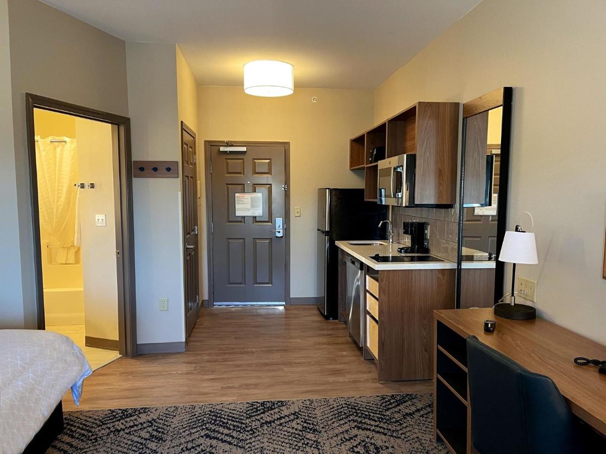 Studio Suite with Two Double Beds and Hearing Accessible Tub - Non-Smoking at Candlewood Suites Grand Junction by IHG
