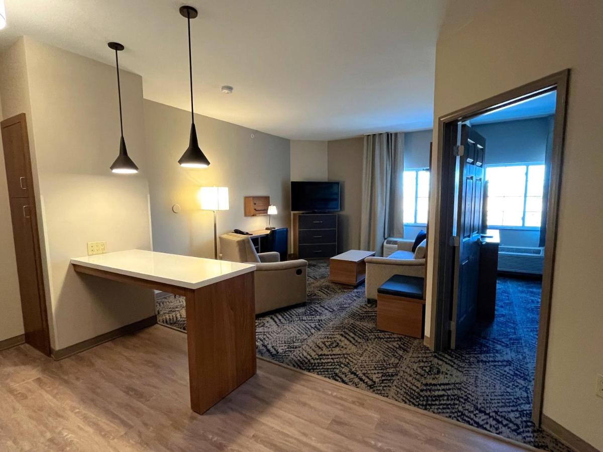 One-Bedroom Queen Suite - Disability Access/Non-Smoking at Candlewood Suites Grand Junction by IHG