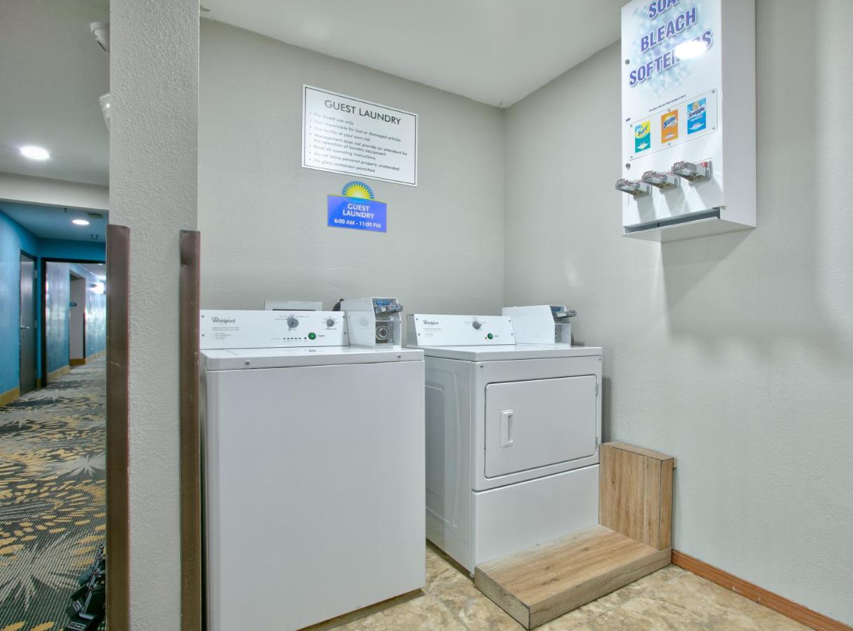 | Days Inn by Wyndham Tunica Resorts