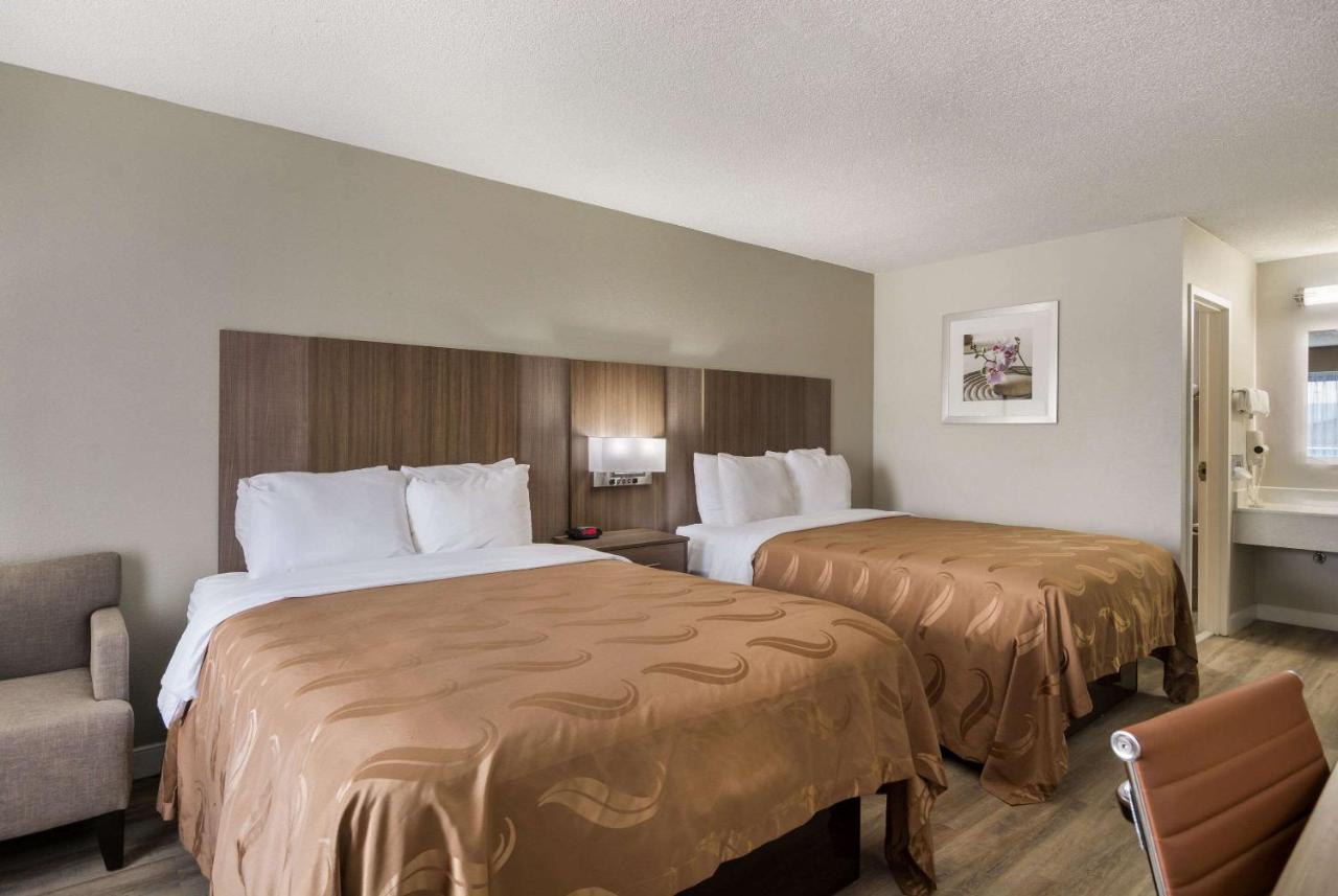 Standard Queen Room with Two Queen Beds - Smoking at Quality Inn Emporia