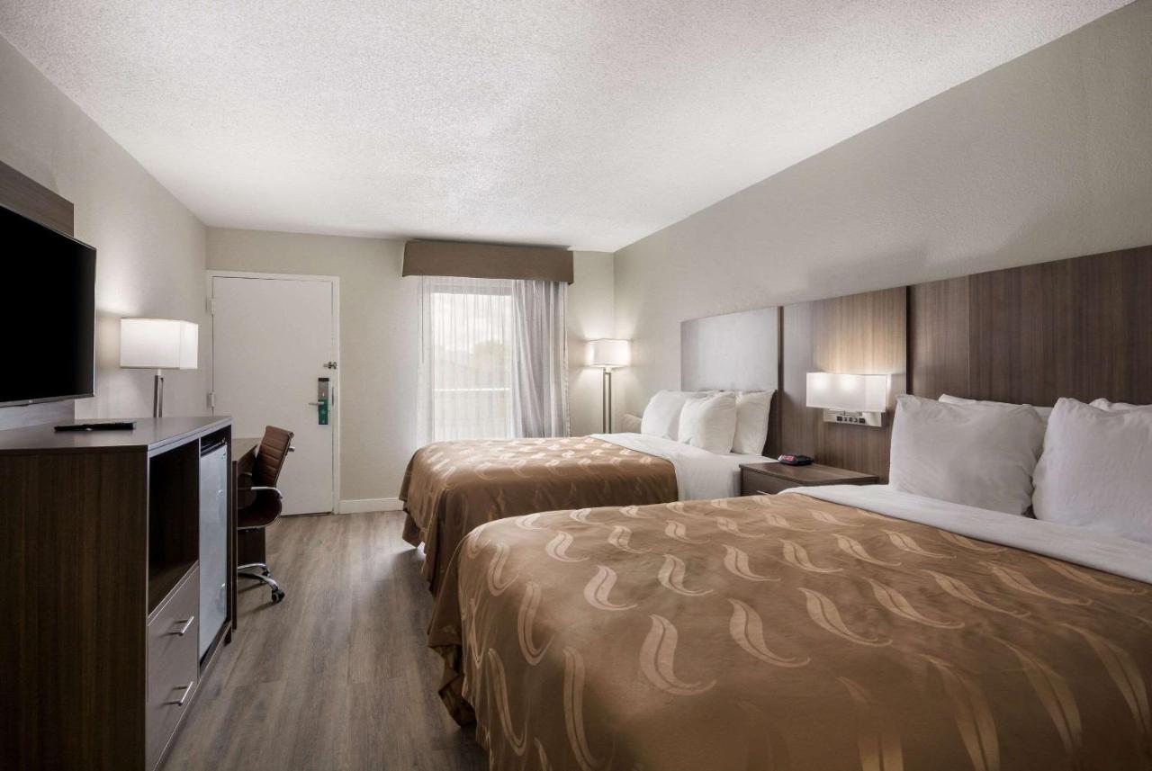 Standard Queen Room with Two Queen Beds - Smoking at Quality Inn Emporia