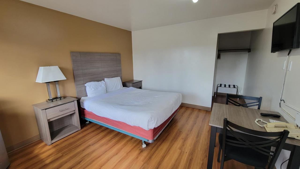  | Kalama Hotel
