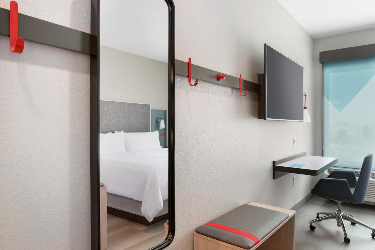 | avid hotels - Nashville - Lebanon, an IHG Hotel
