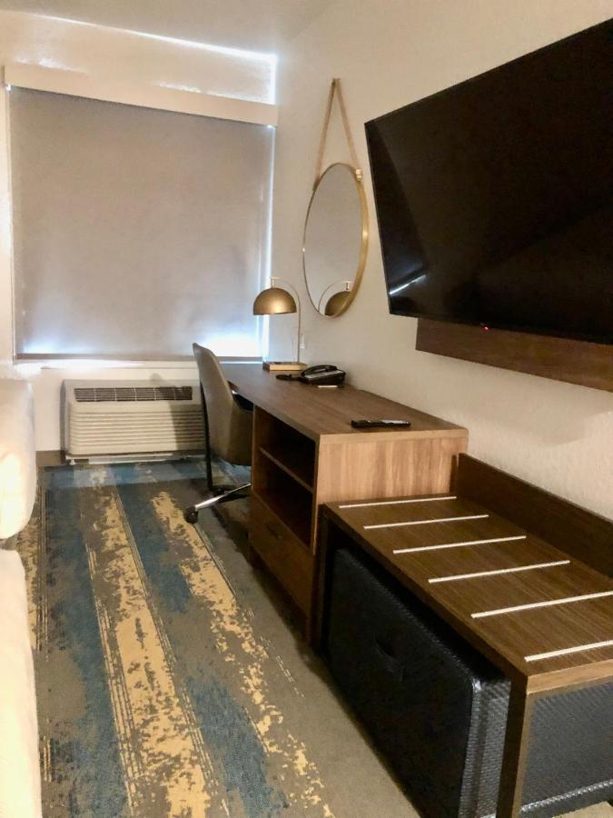 2 Queen Beds, Mobility Accessible Room, Roll-In Shower, Non-Smoking at La Quinta Inn & Suites by Wyndham Denver Parker