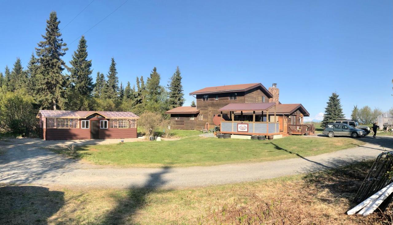 | Clam Gulch Lodge