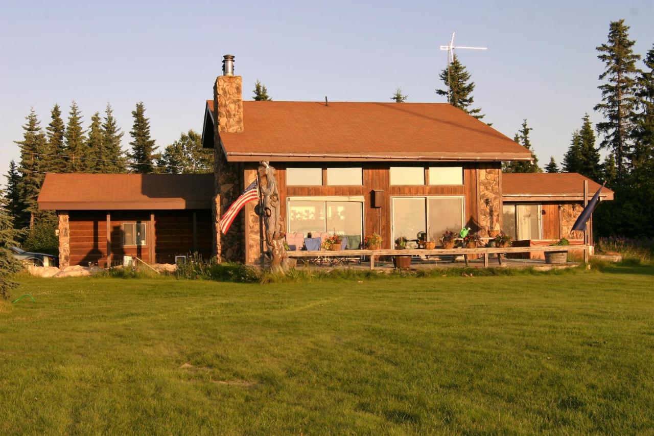 | Clam Gulch Lodge