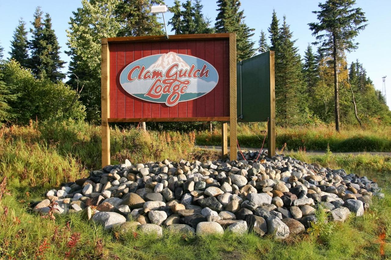 | Clam Gulch Lodge