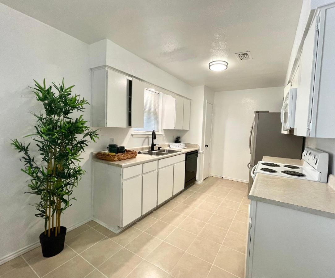 | Private room near downtown in Plano