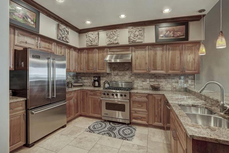 Four-Bedroom Condo at Crystal Peak Lodge, A Vail Resorts Property