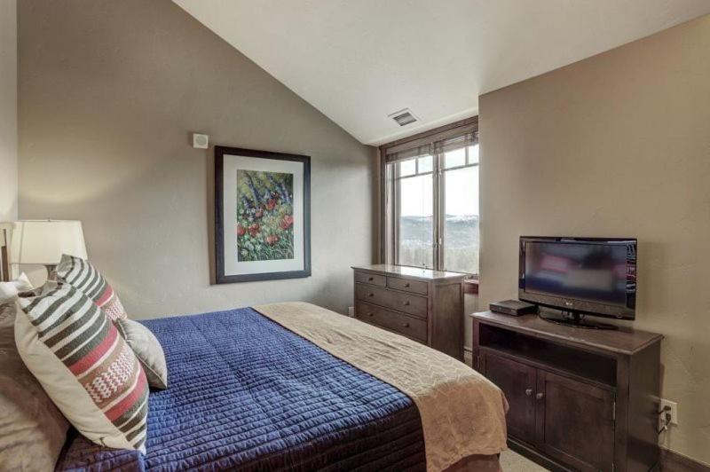 Four-Bedroom Condo at Crystal Peak Lodge, A Vail Resorts Property