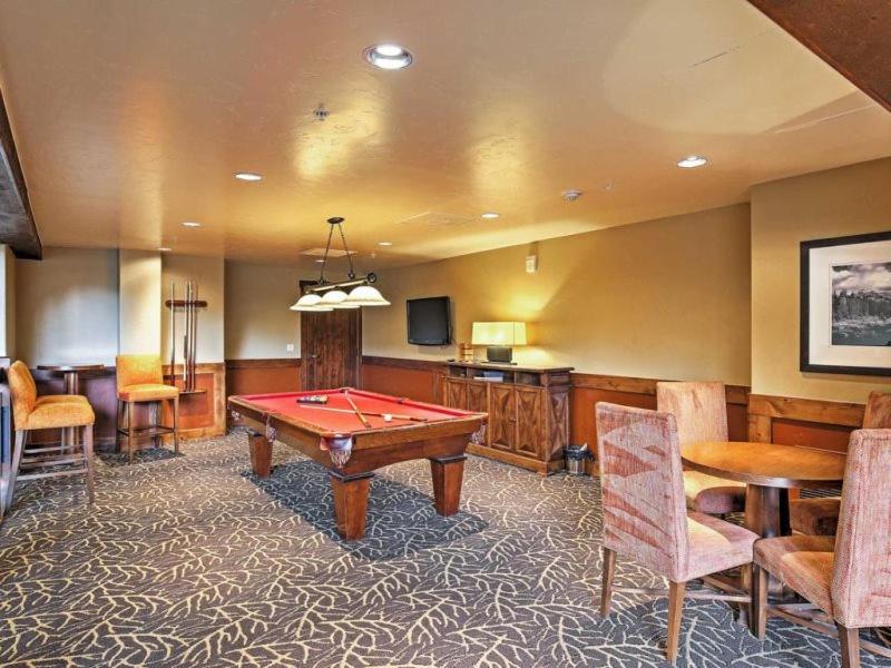 Four-Bedroom Condo at Crystal Peak Lodge, A Vail Resorts Property