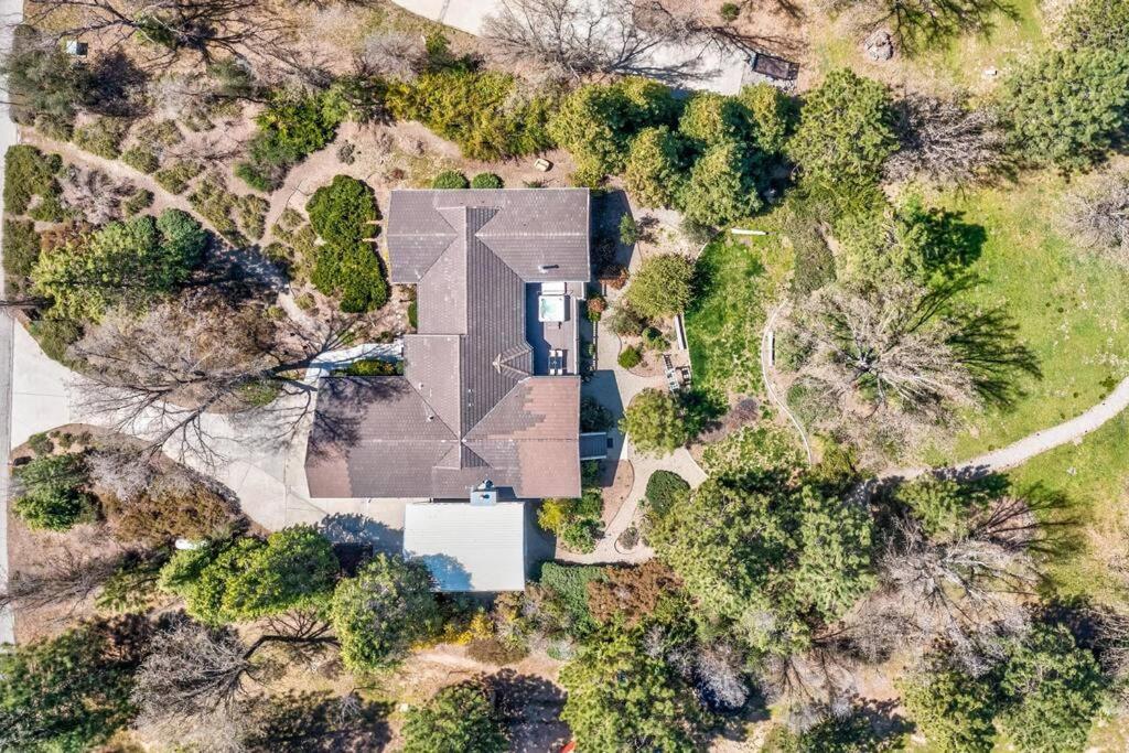 | Private Resort Home in Yosemite w/River, 4Br-5Ba