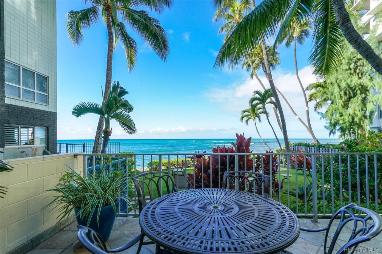 | Diamond Head Beach Hotel