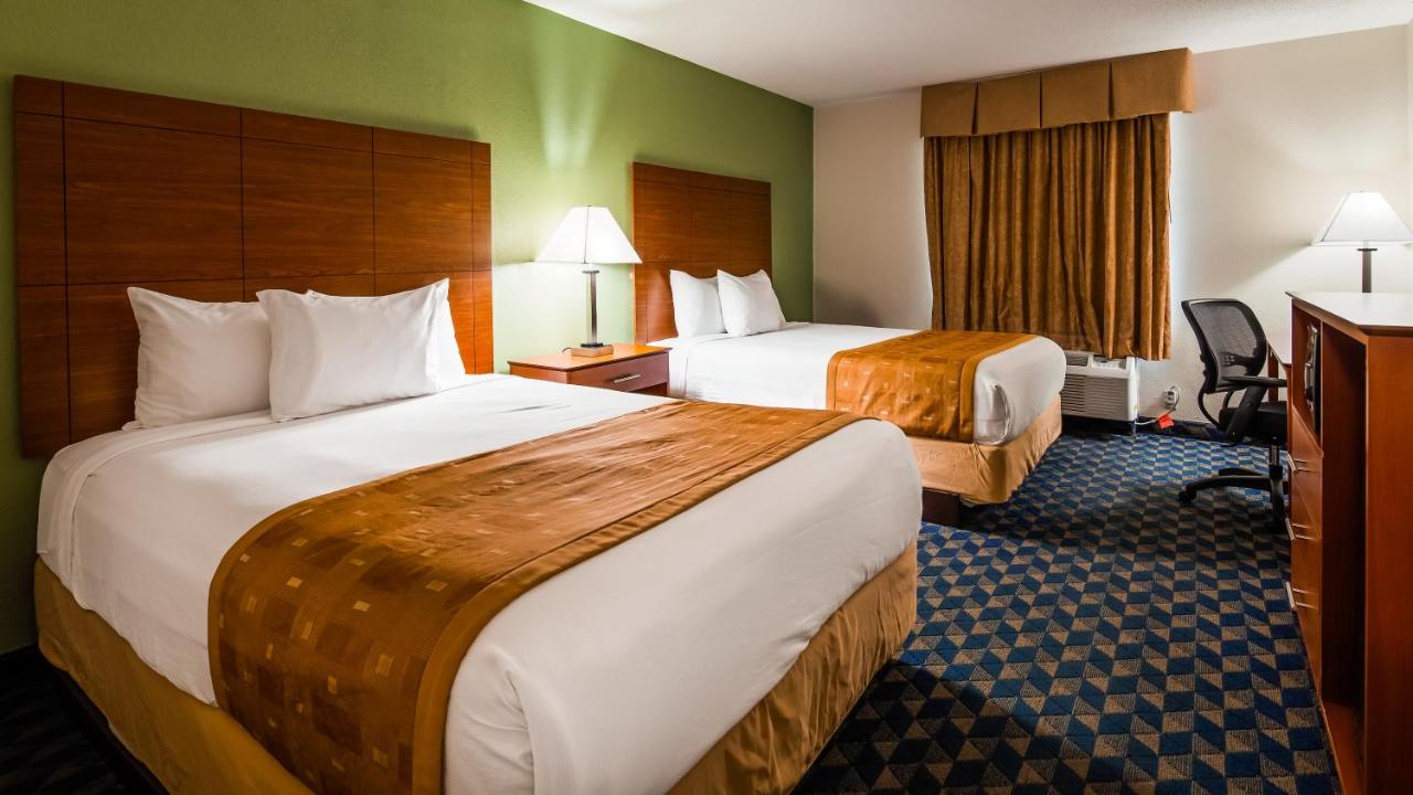 Double Room with Two Double Beds - Non-Smoking at Deluxe Inn Wytheville