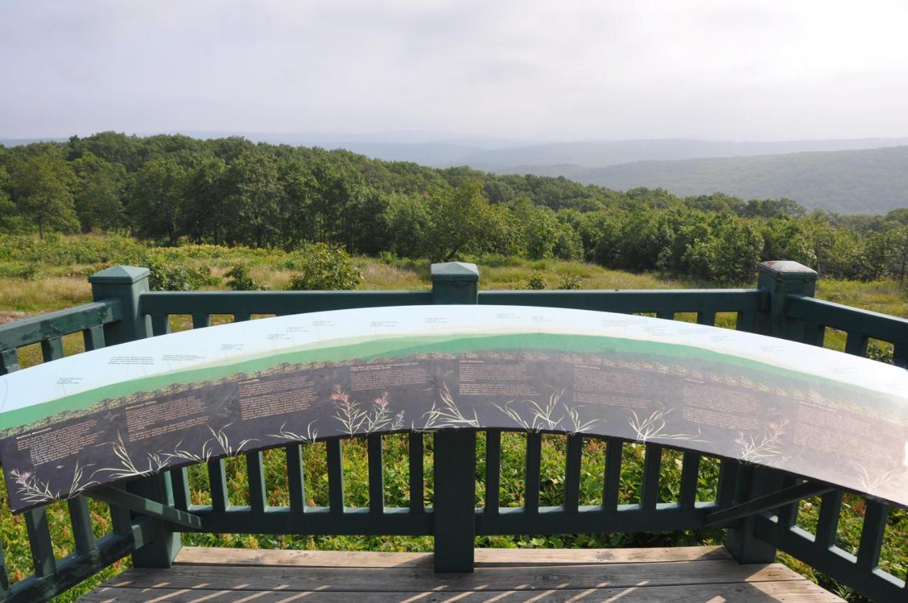  | Shepherd Mountain Inn & Suites