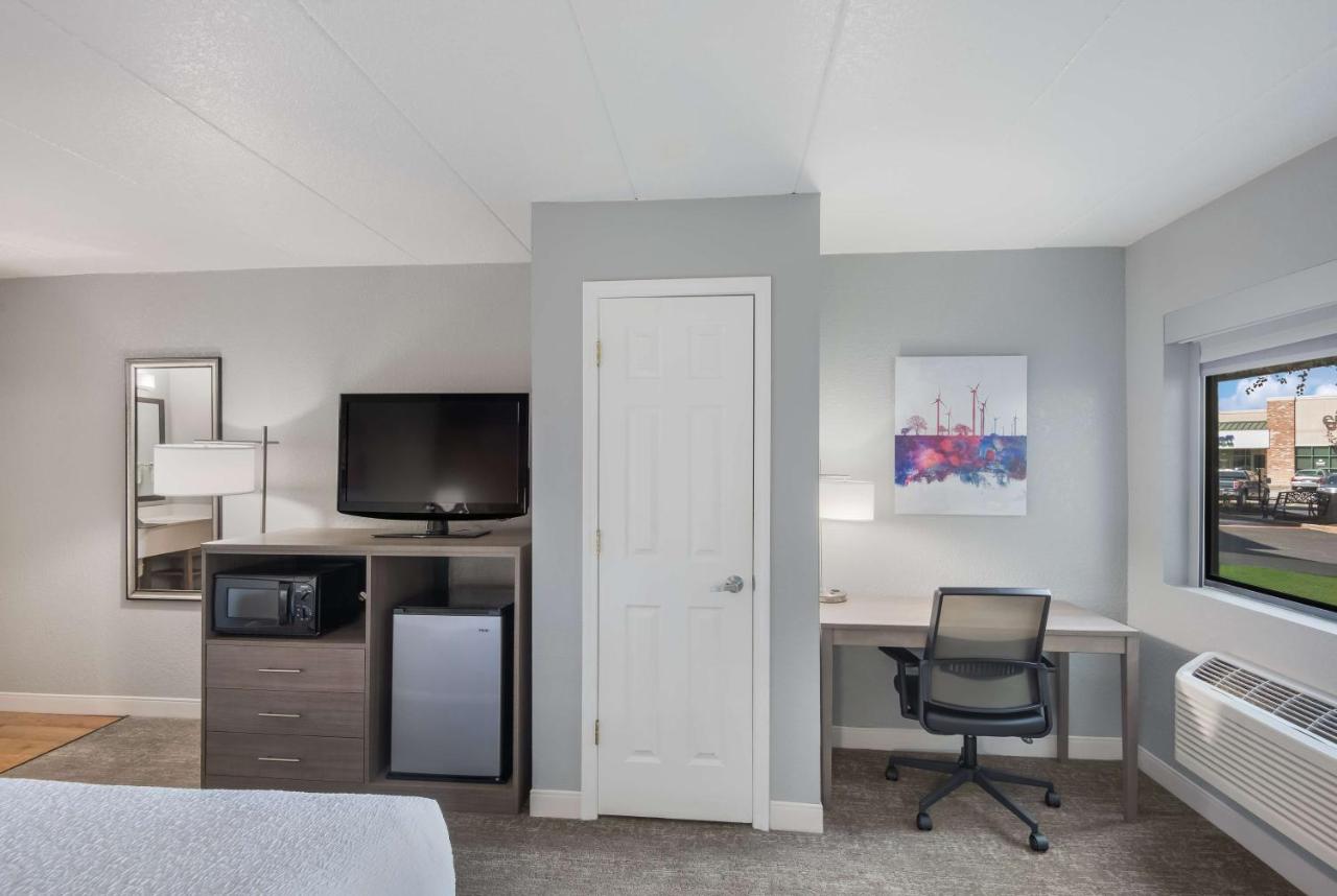 King Room at Best Western Fort Wayne I-69 North