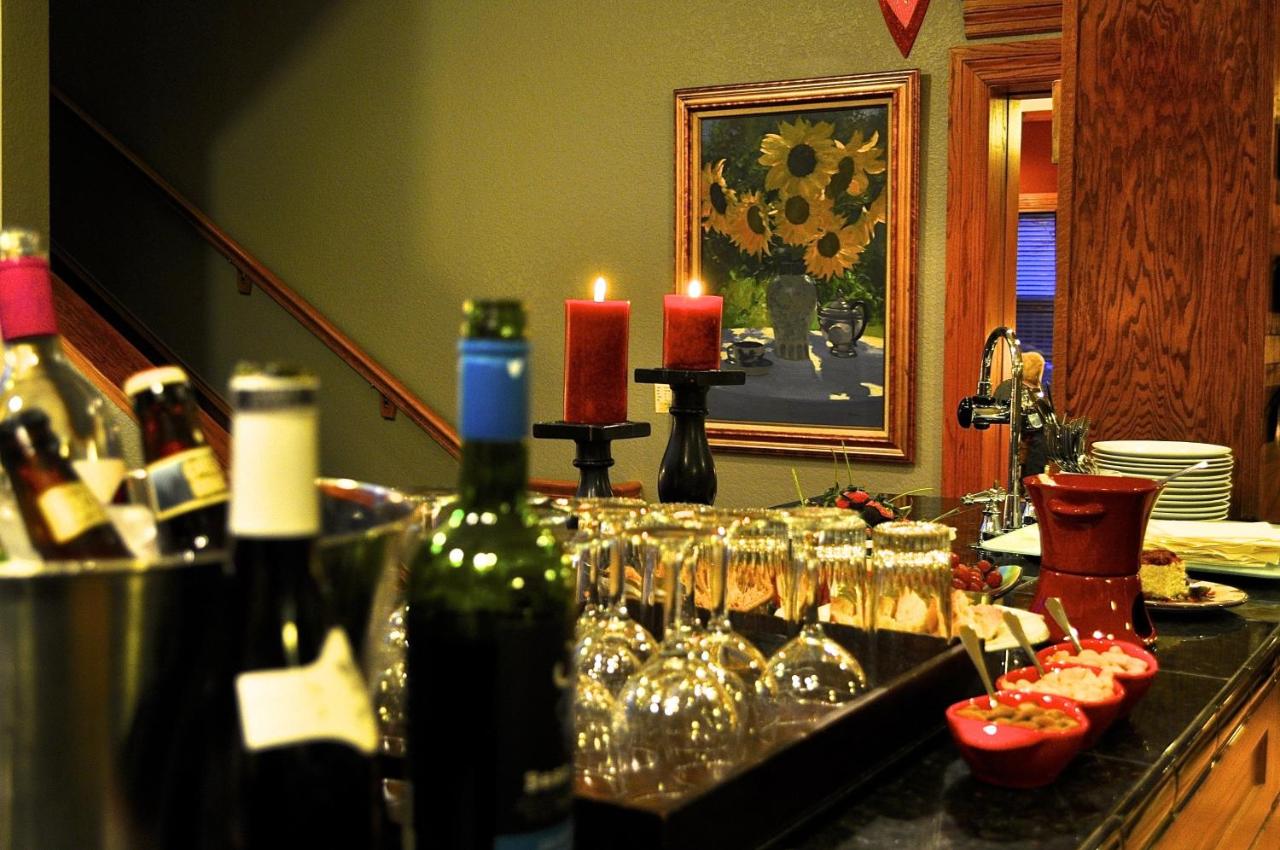 | The Bradley Boulder Inn