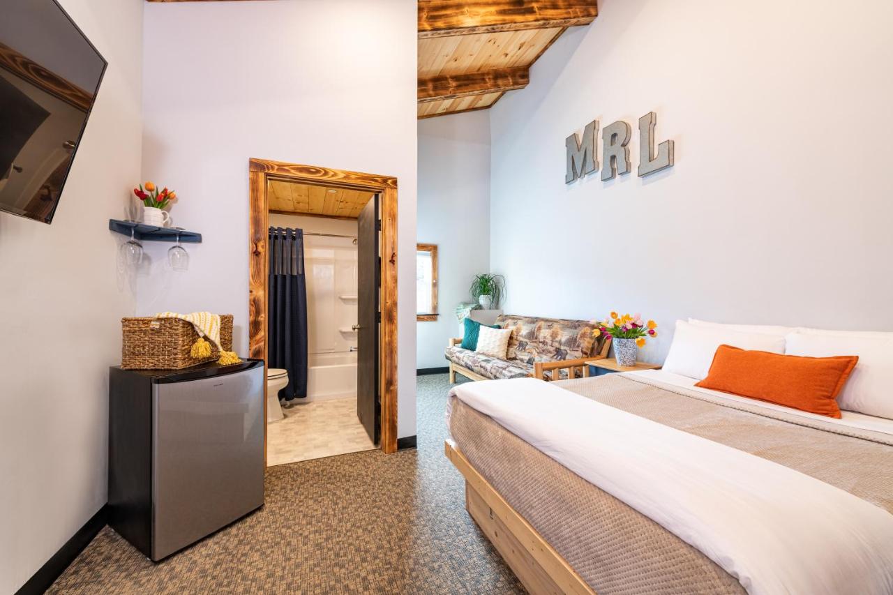| Mad River Lodge