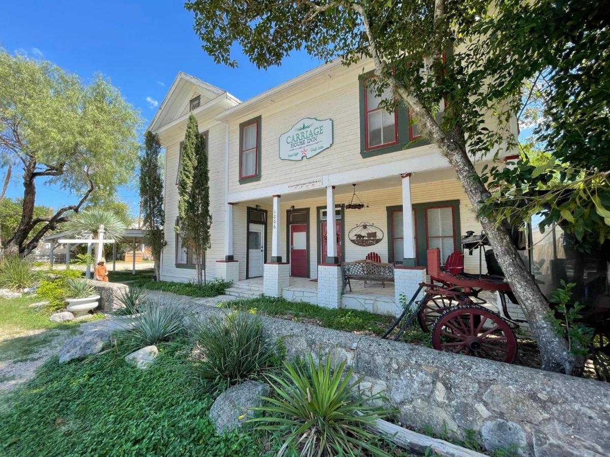 | Carriage House - Medina Suite 1