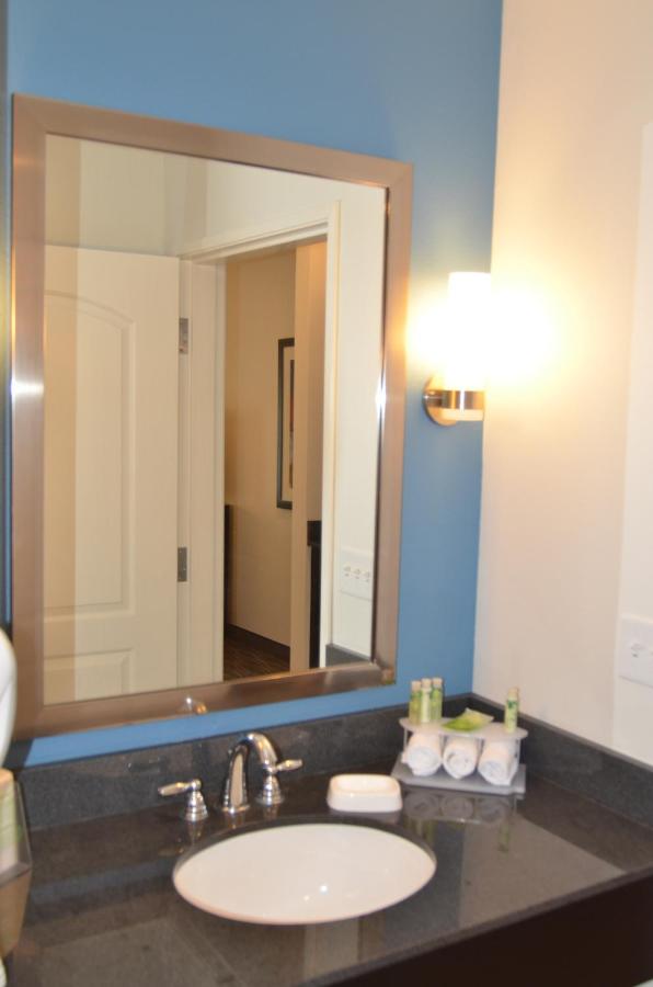  | Holiday Inn Express & Suites Springville-South Provo Area