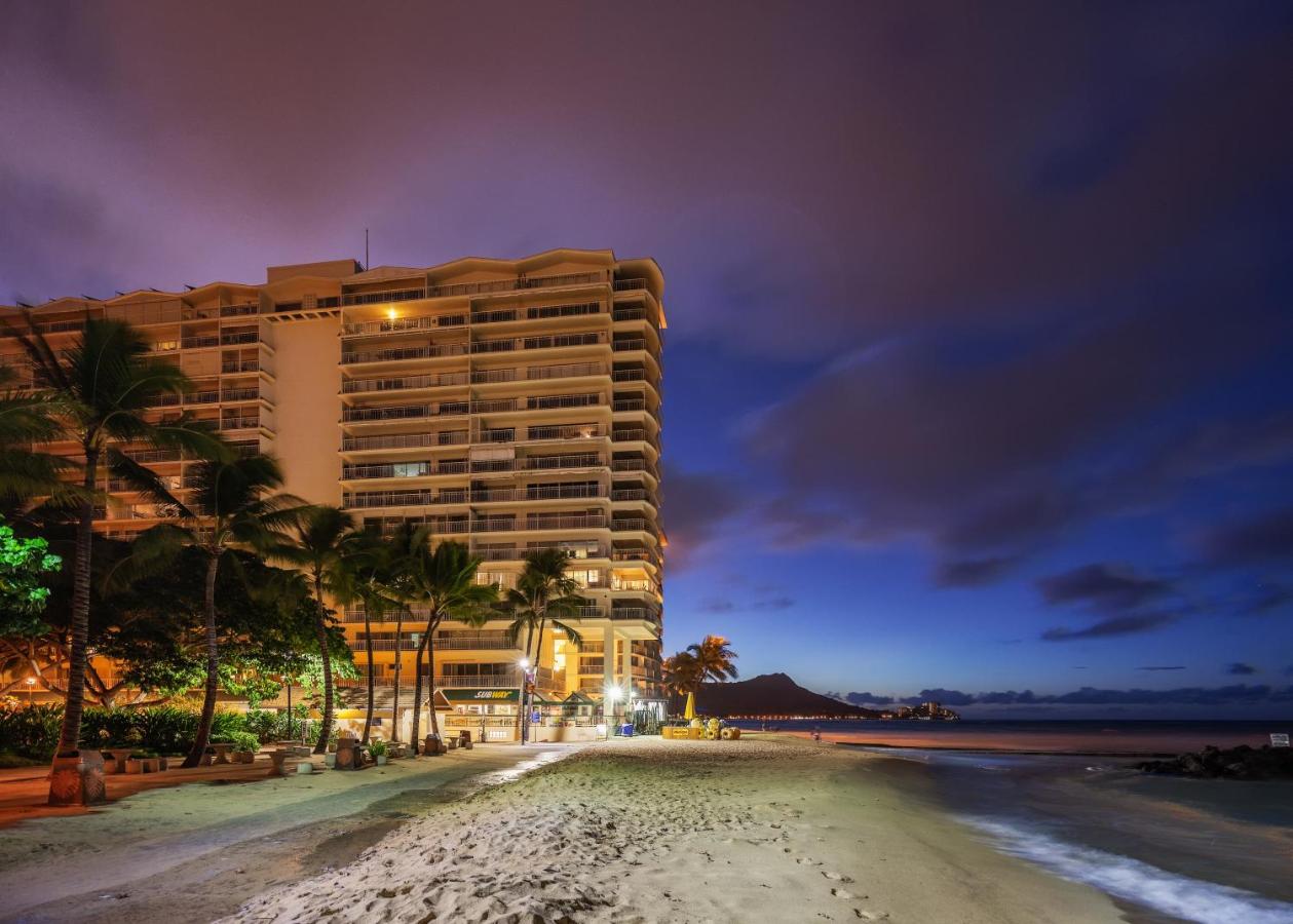 | Castle Waikiki Shore Beachfront Condominiums