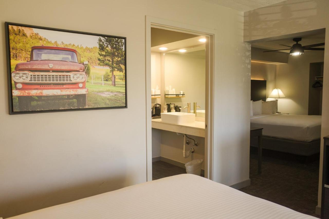Standard Triple Room at Americana Modern Hotel