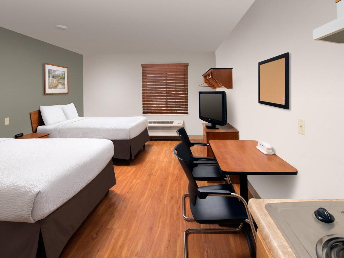 Standard Queen Room with Two Queen Beds - Non-Smoking at Extended Stay America Select Suites - Denver - Aurora