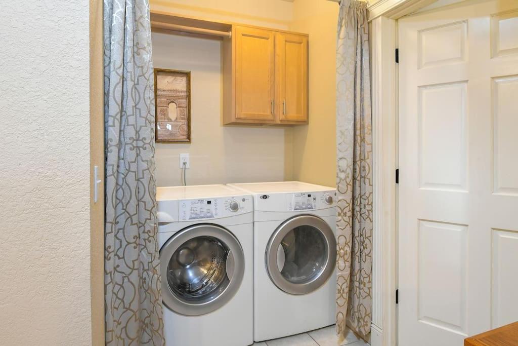 | Private Spacious Country Estate Guesthouse Pool Sauna Game Room