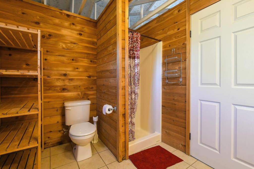 | Private Spacious Country Estate Guesthouse Pool Sauna Game Room