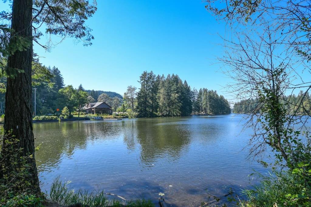 | Private Spacious Country Estate Guesthouse Pool Sauna Game Room