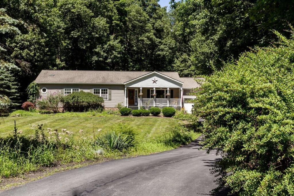 | Family Fun Getaway near Cascade Lake in Warwick NY