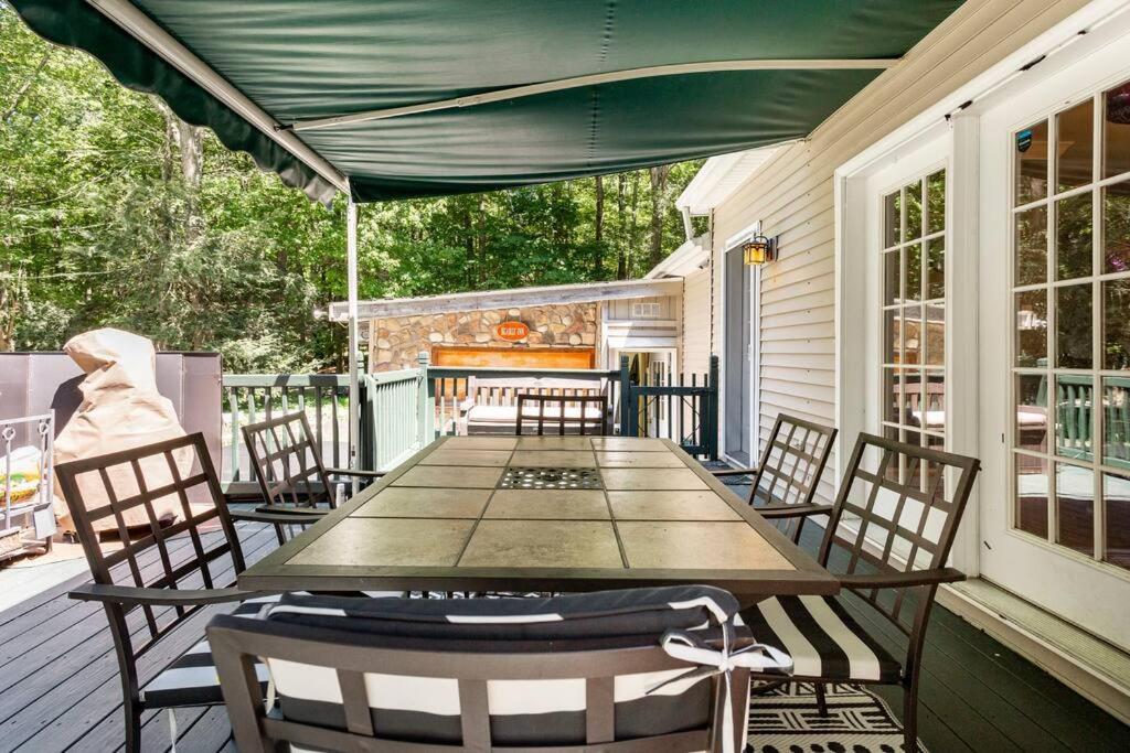 | Family Fun Getaway near Cascade Lake in Warwick NY