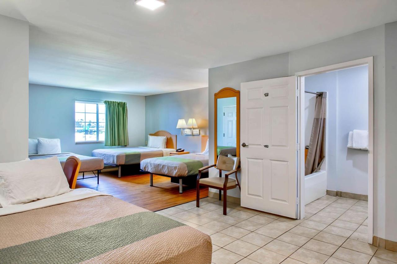 Classic Quadruple Room - Non-Smoking at Oyo Townhouse Sulphur,LA Extended Stay I-10