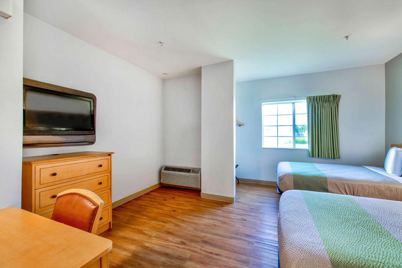 Deluxe Quadruple Room - Non-Smoking at Oyo Townhouse Sulphur,LA Extended Stay I-10