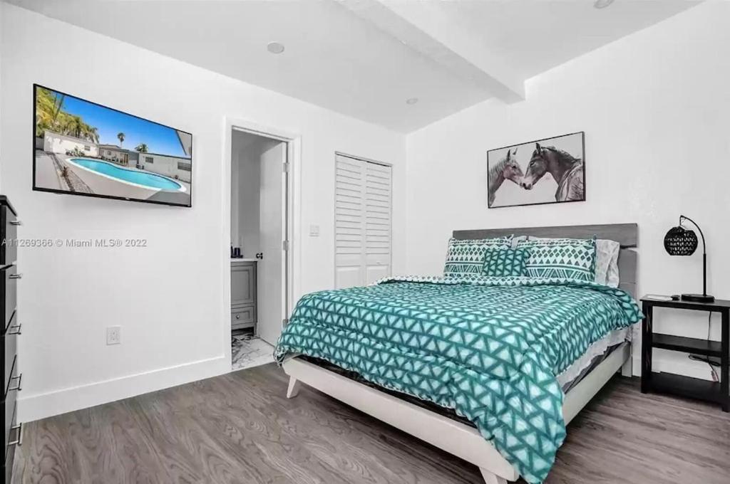  | Luxury Pool Villa // 5BD 4BA