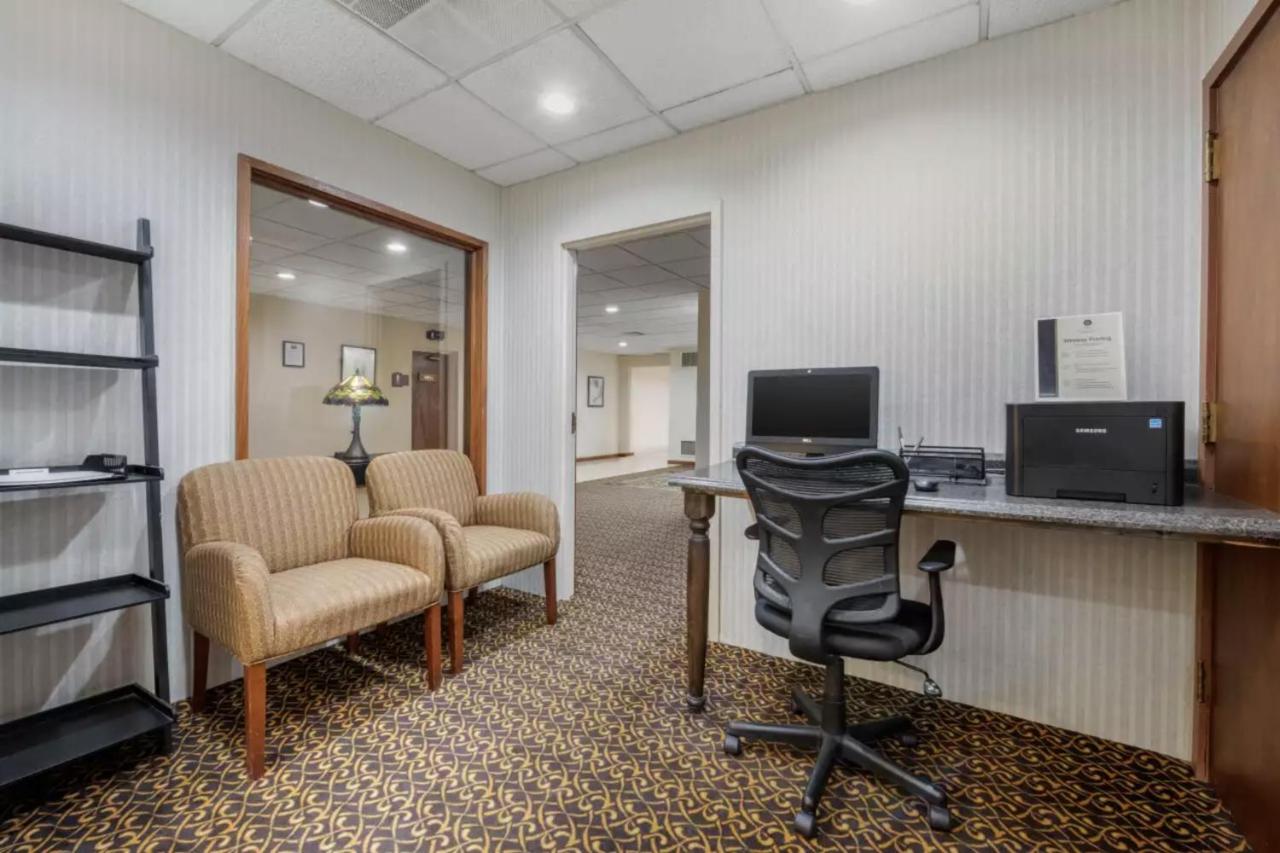  | Charming Rooms with Bath, NEW CUMBERLAND - SK