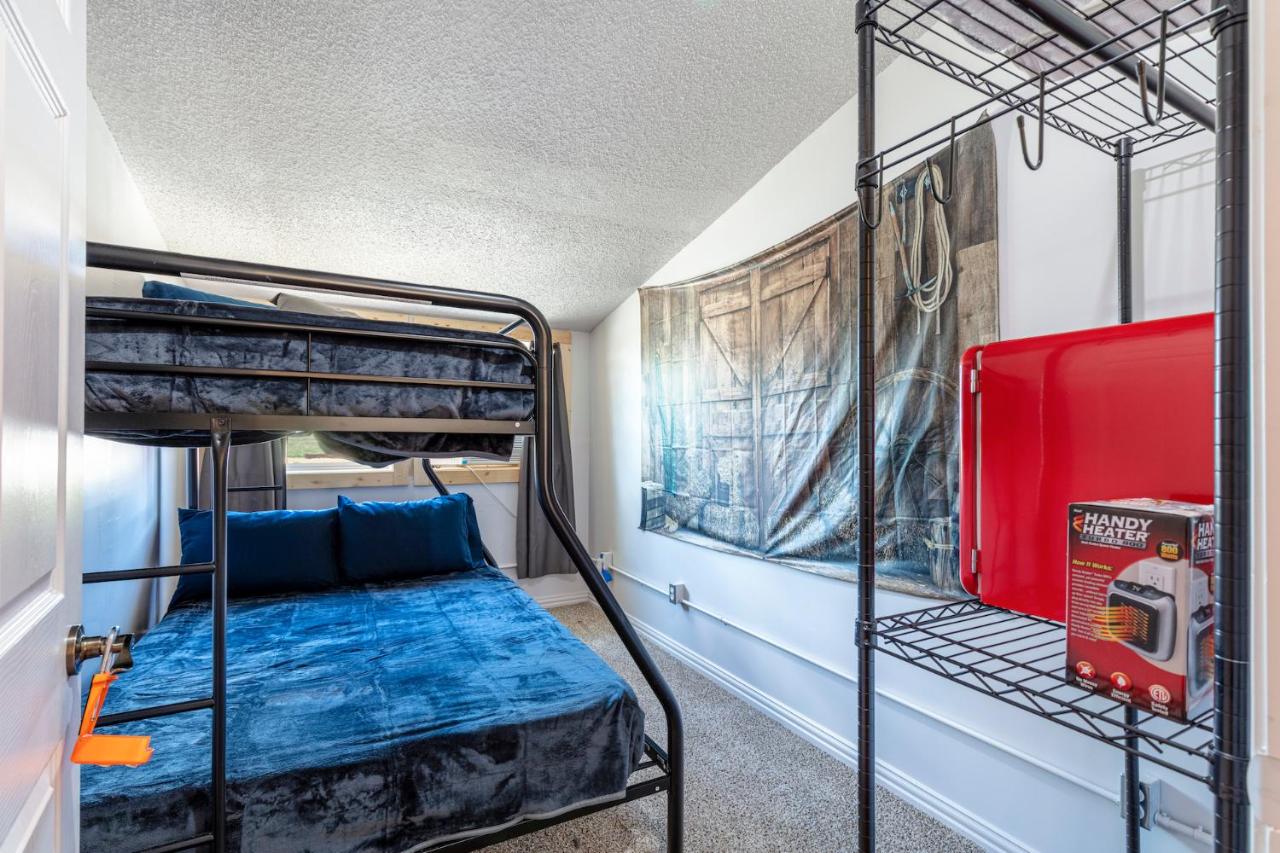 | Old Texas Bunkhouse
