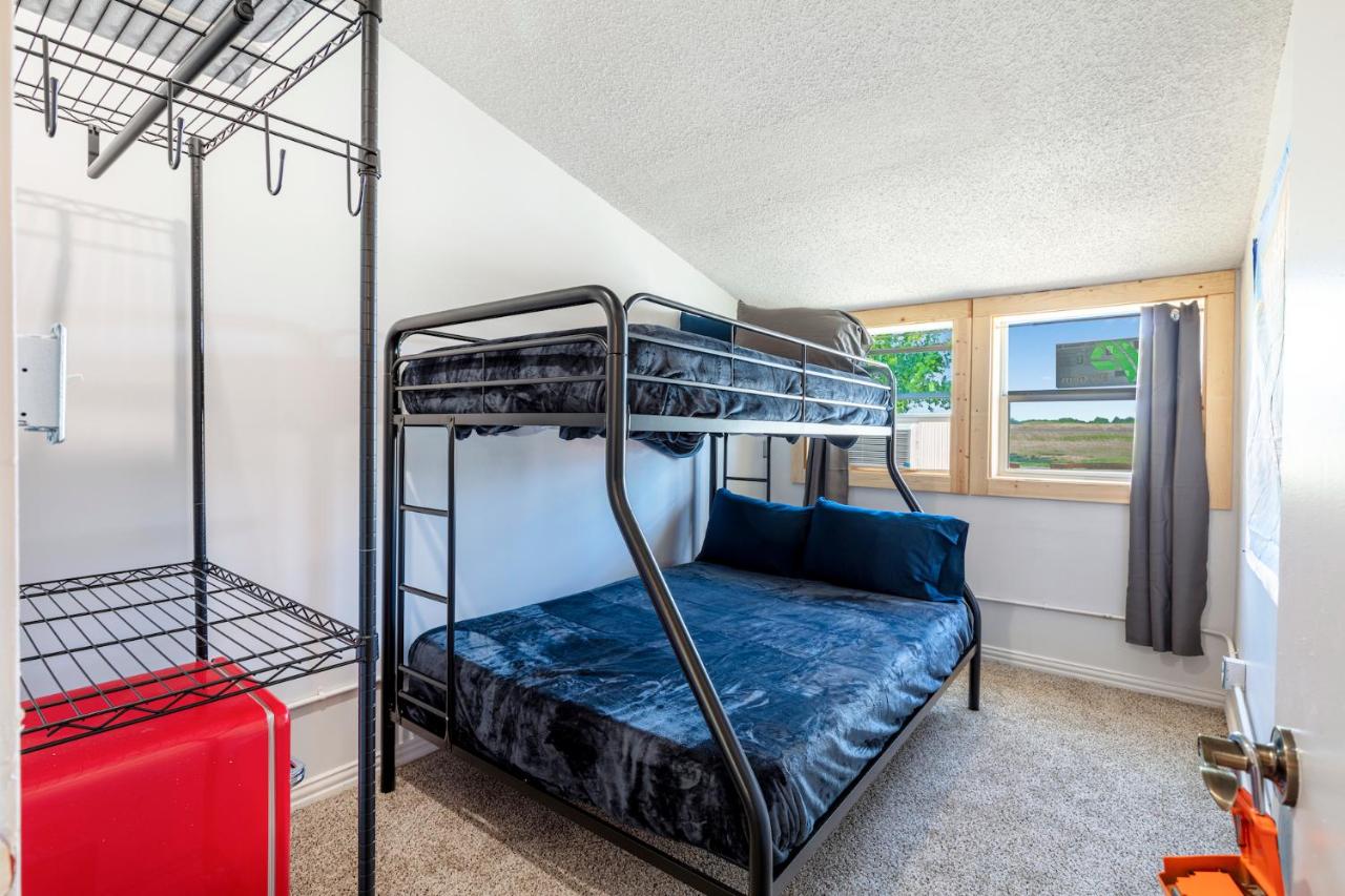 | Old Texas Bunkhouse