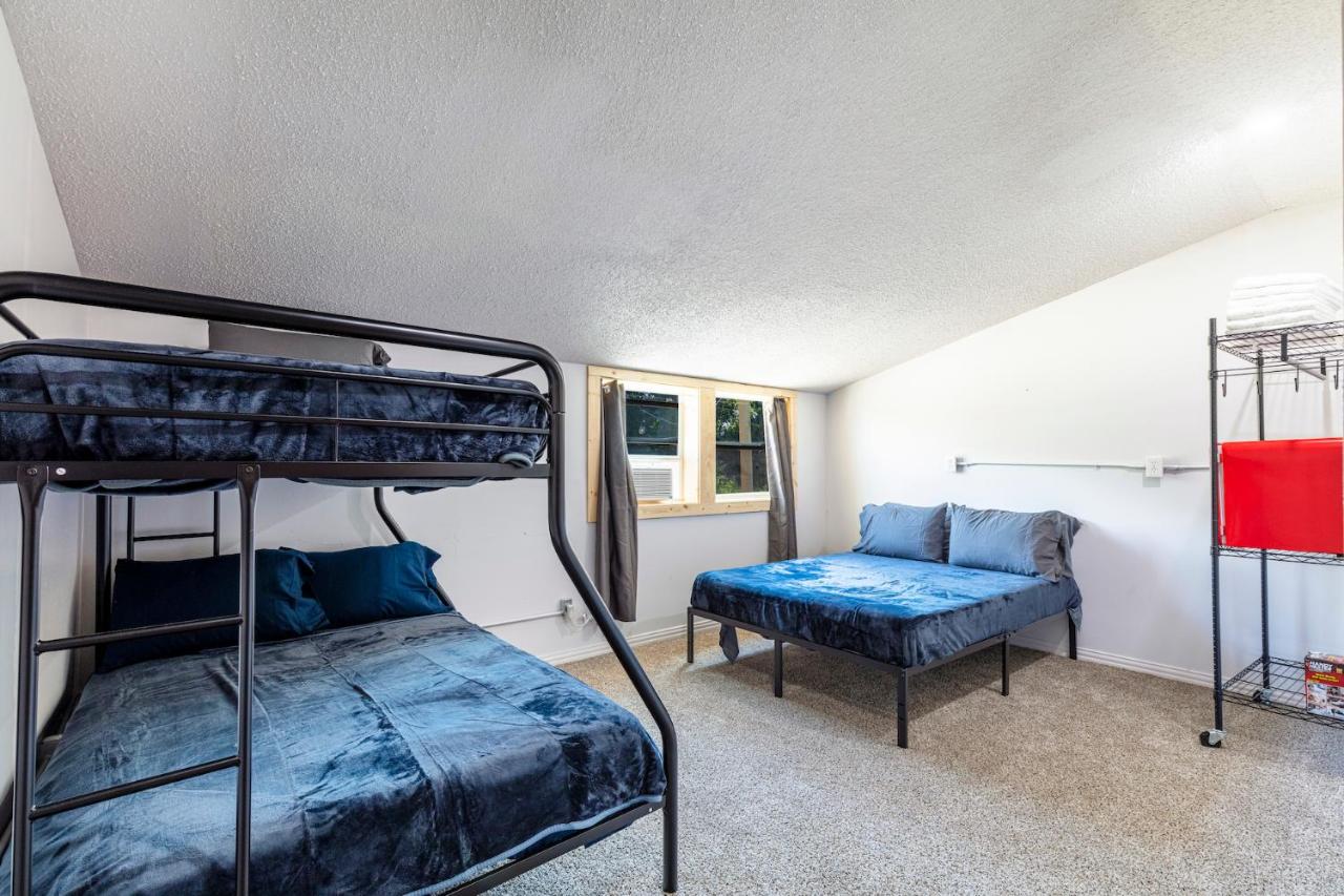 | Old Texas Bunkhouse