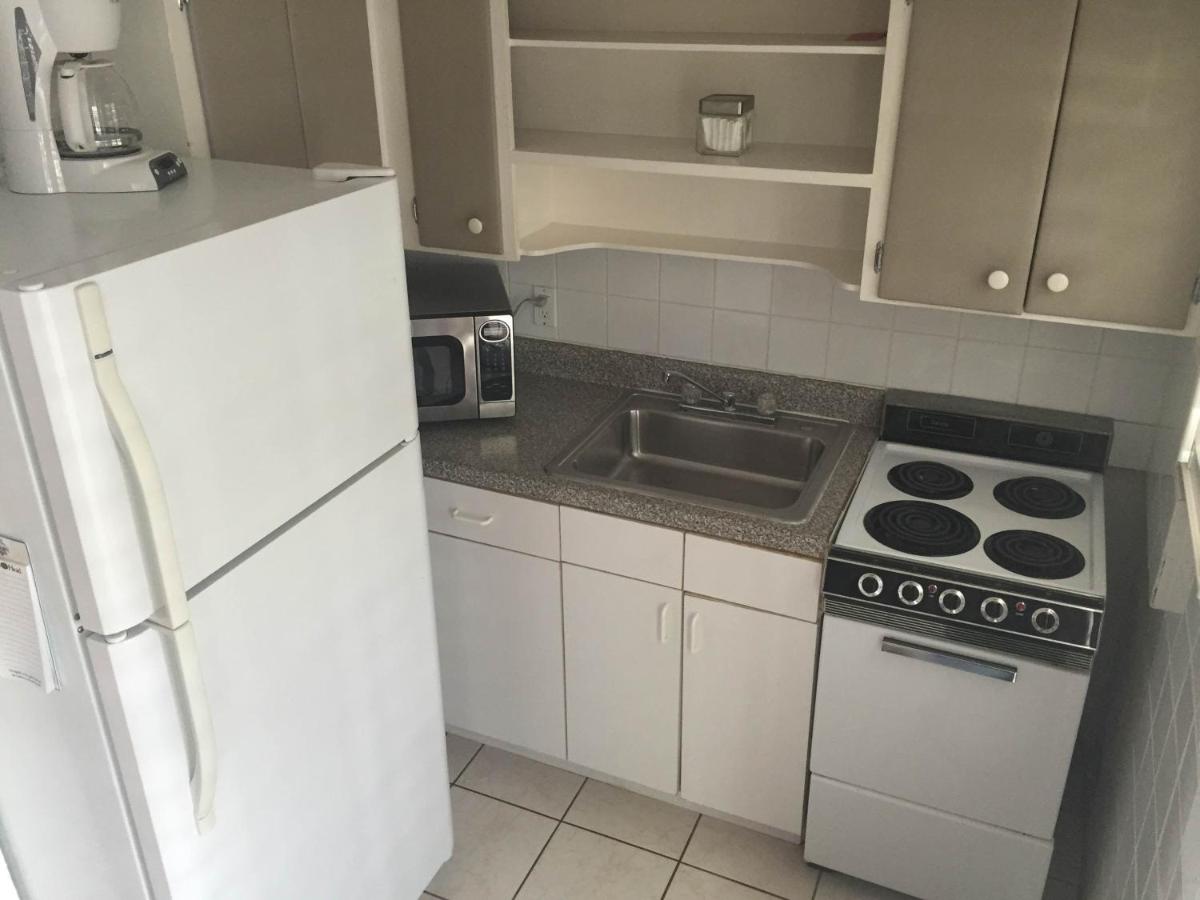 | Coral Reef Guesthouse