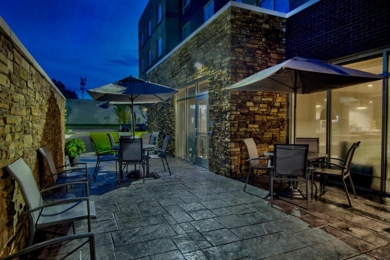 | Fairfield by Marriott Inn & Suites Rochester Hills