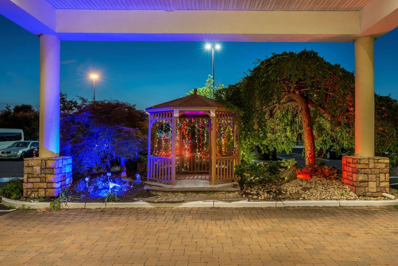  | Best Western Fort Washington Inn
