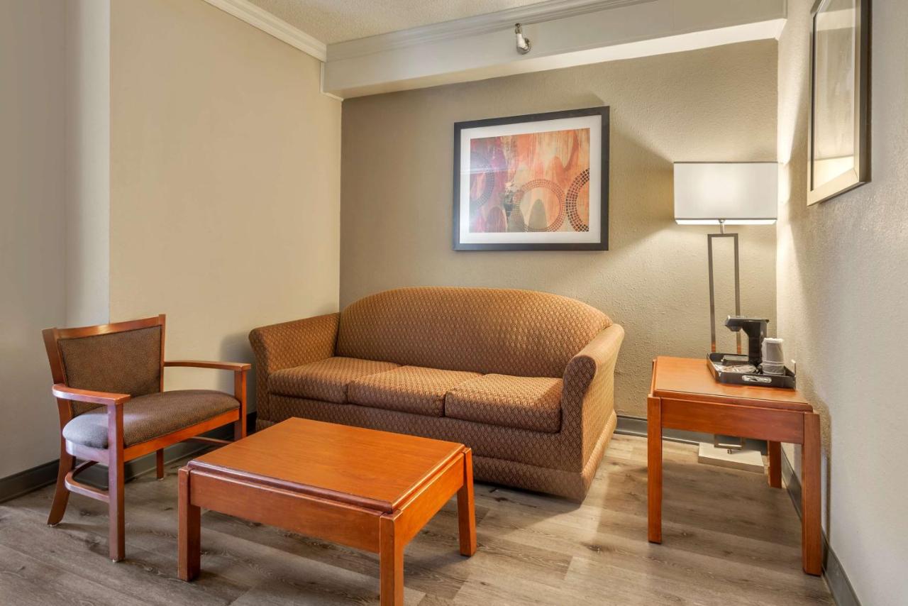  | Best Western Fort Washington Inn