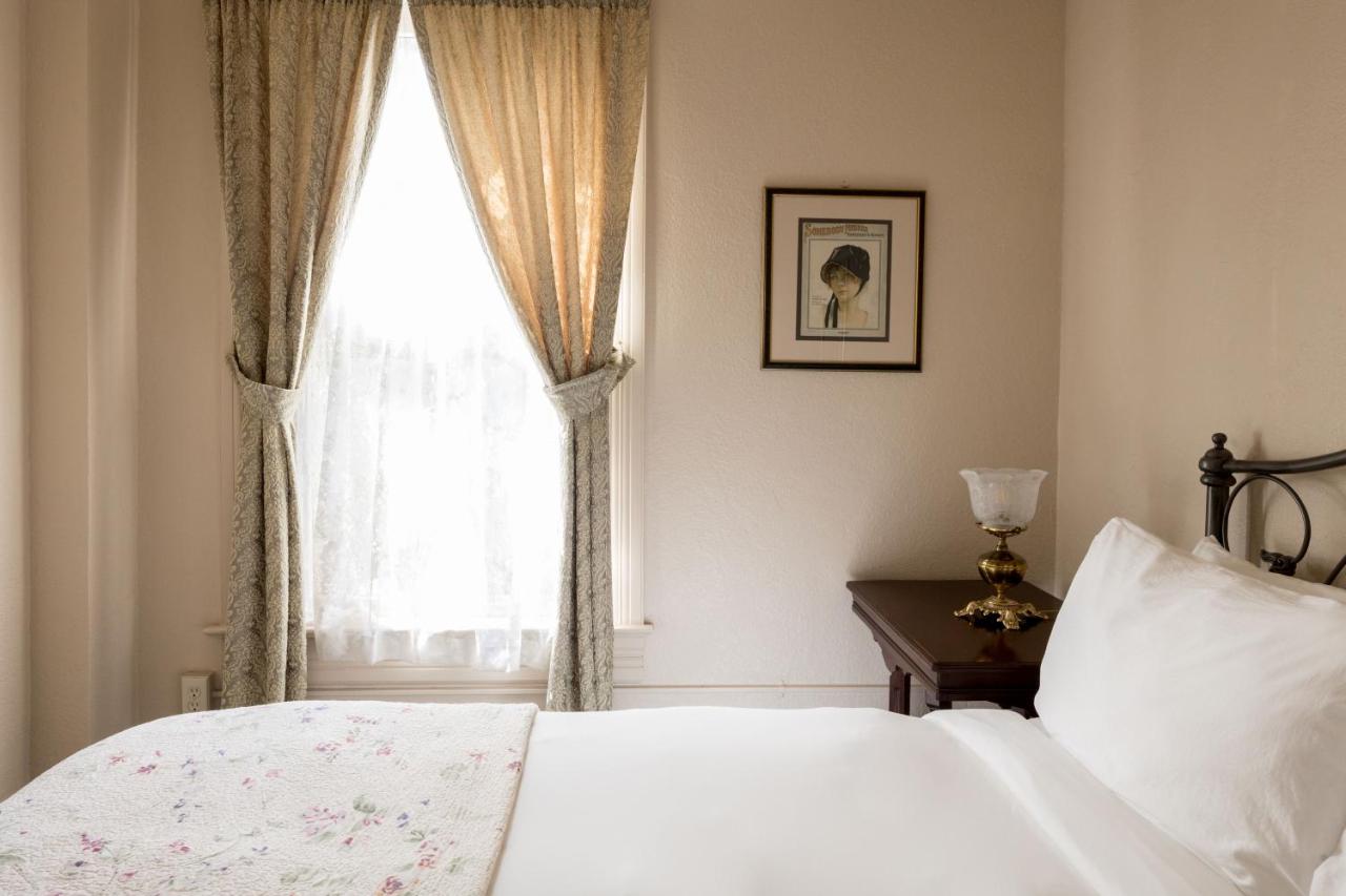 | The Bishop Hotel