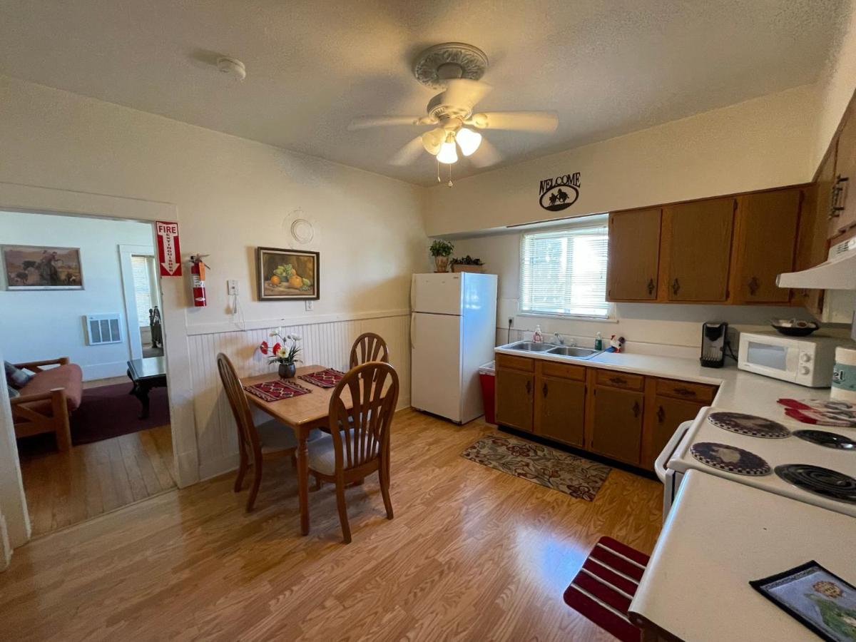 | Carriage Inn - Hondo Suite 3