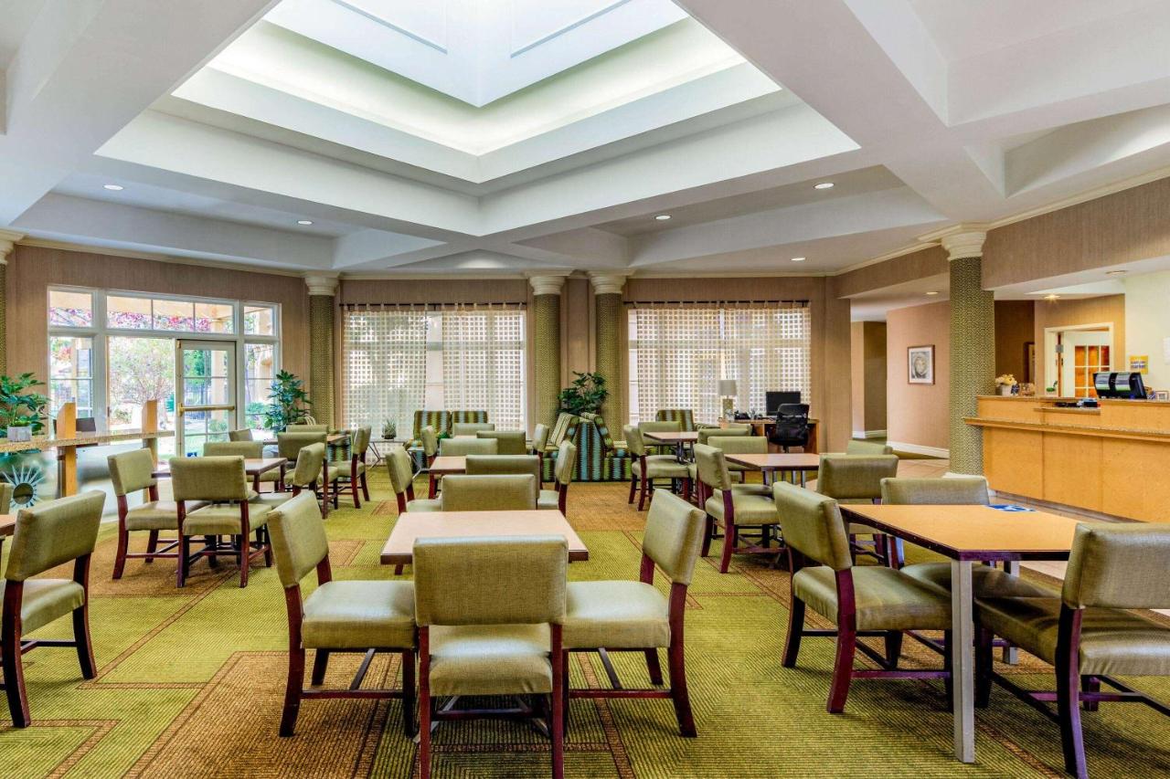  | La Quinta Inn & Suites by Wyndham Fremont / Silicon Valley