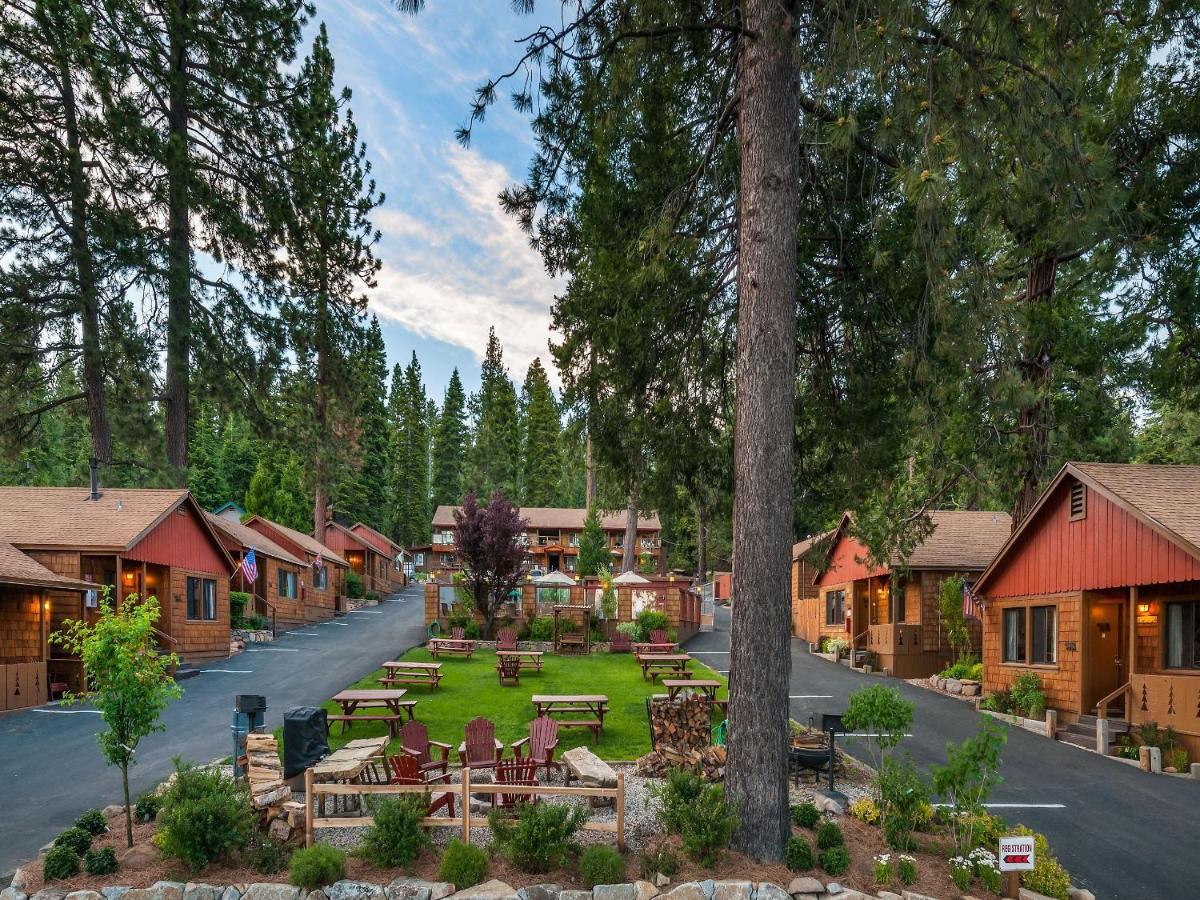 | Cedar Glen Lodge